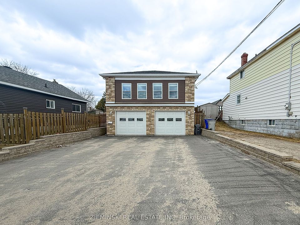 1st image of 218 Mountjoy St S