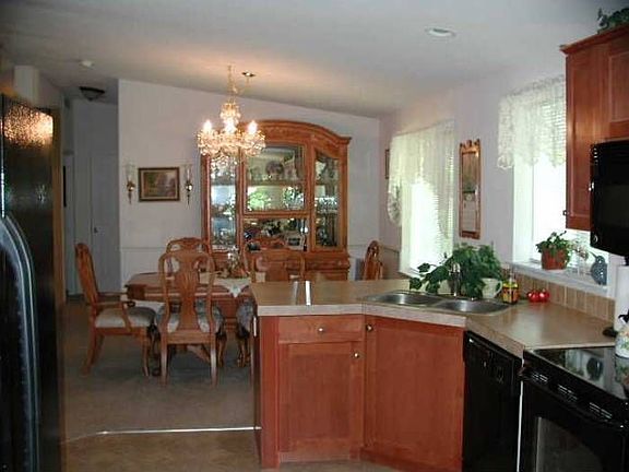 3rd image of 9701 154th Street Ct E