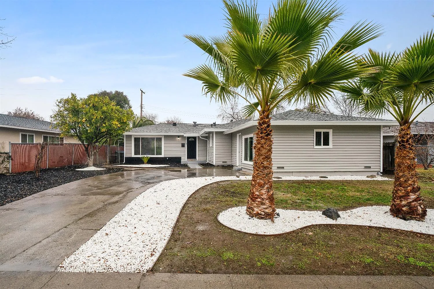2113 63rd Ave photo 1