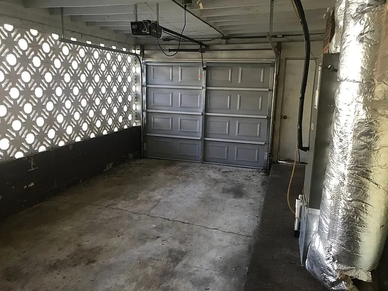 2501 Monroe St — Photo 14