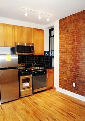Rented by City Connections Realty | media 36