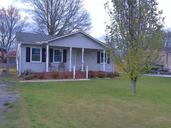 114 Darnell Dr, Tullahoma, TN 37388