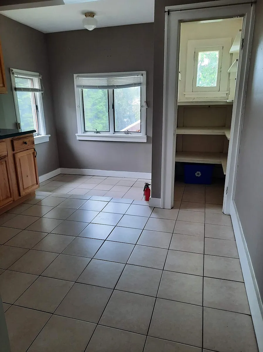 Building Photo - 37 Varden St #2