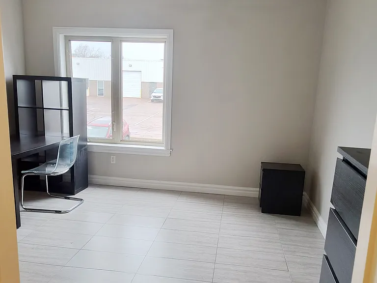 25 Flanders Ct — Photo 7