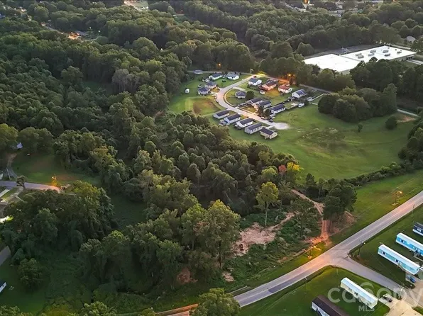 501 Providence Rd, Gaffney, SC 29341