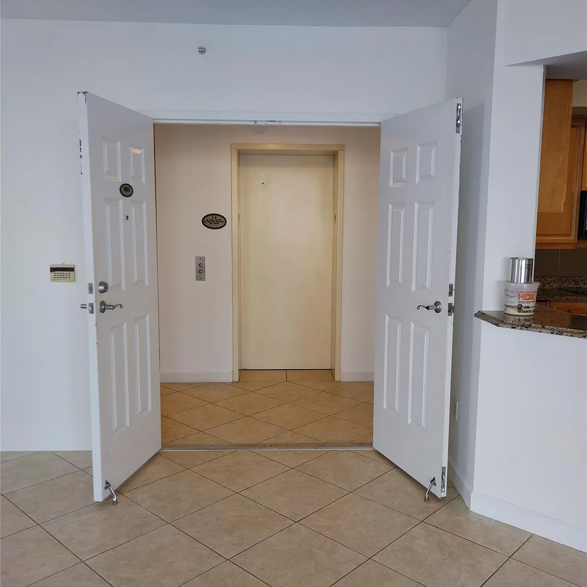 2 bed, 2.0 bath, 1650 sqft, $5,000 — Photo 1