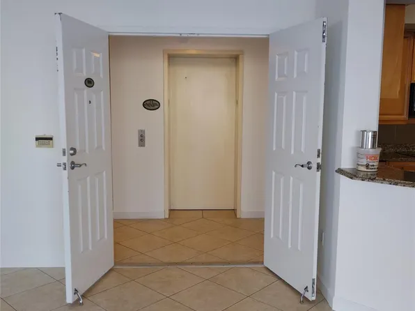 100 S Birch Rd APT 1005D, Fort Lauderdale, FL 33316