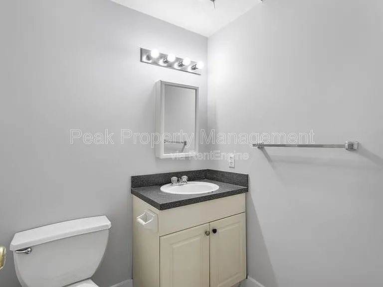 Poythress Apartments — Photo 98