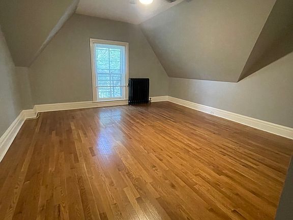 4th image of 165 Summer St #9