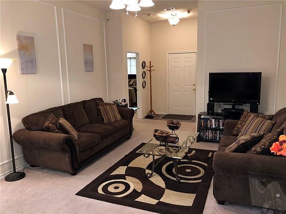 5th image of 1010 Woodall Dr
