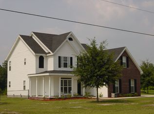 4553 Raintree Dr, Macclenny, FL 32063