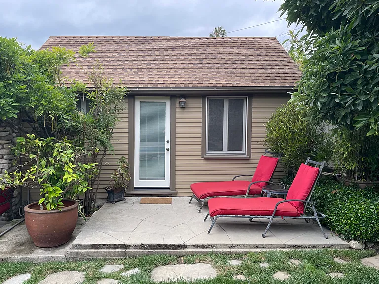 E Woodbury Rd — Photo 1