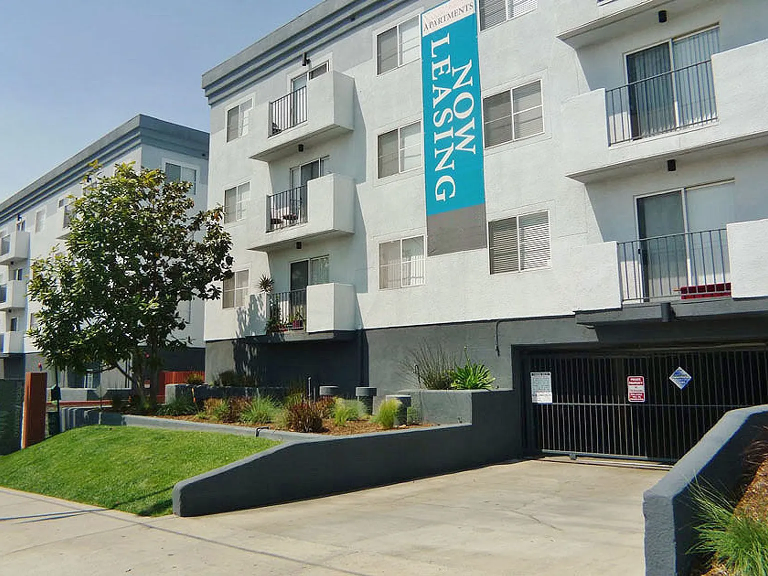 Villa De Adel Apts — Photo 2