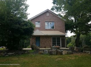 62 Tracy Station Rd, Manalapan, NJ 07726