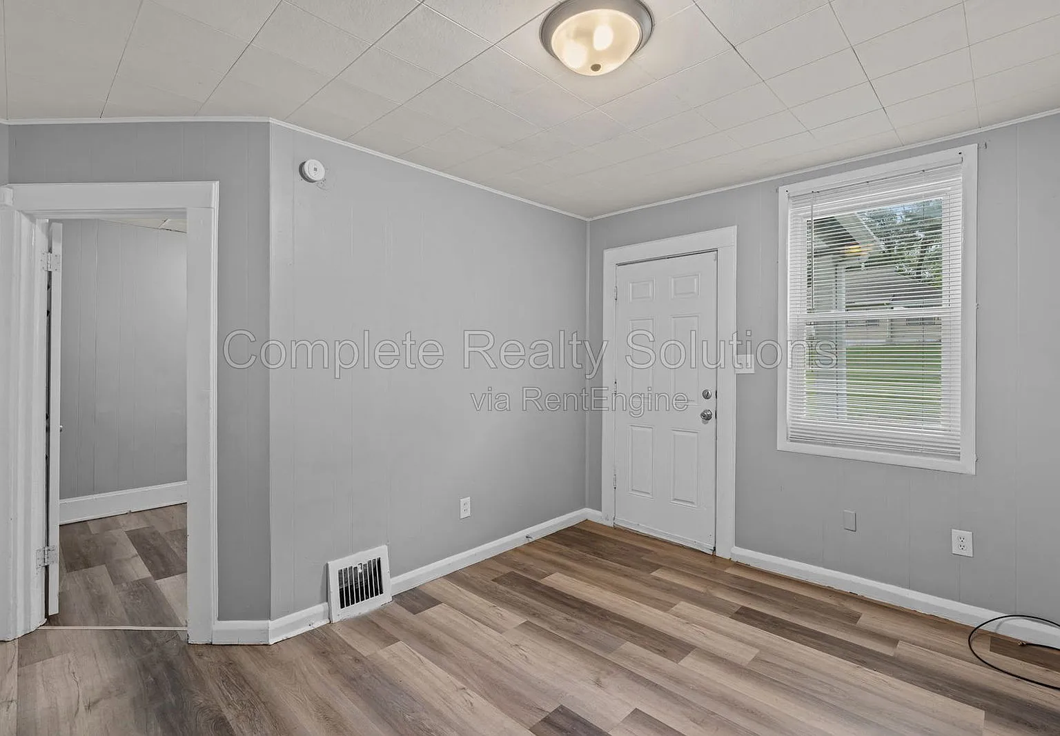 2 bed, 1.0 bath, 680 sqft, $1,100 — Photo 4
