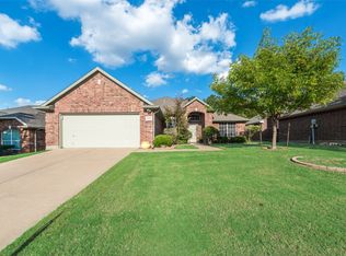 5846 Foxglove Ln, Dallas, TX 75249