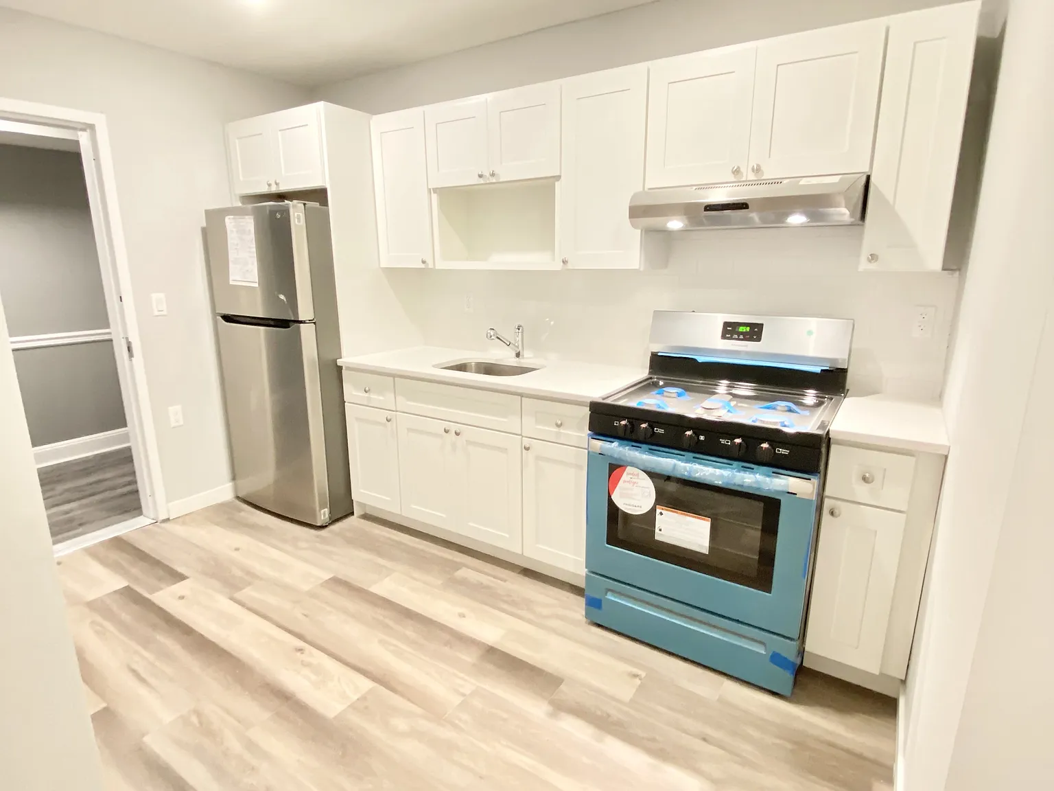 1 bed, $1,718 — Photo 4