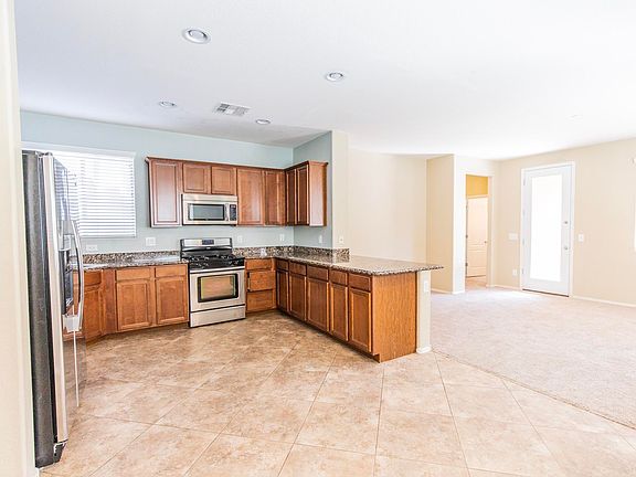 5th image of 3491 E Carla Vista Dr