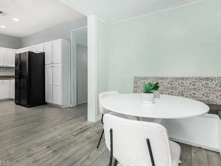 1886 E Don Carlos Ave #139 — Photo 12