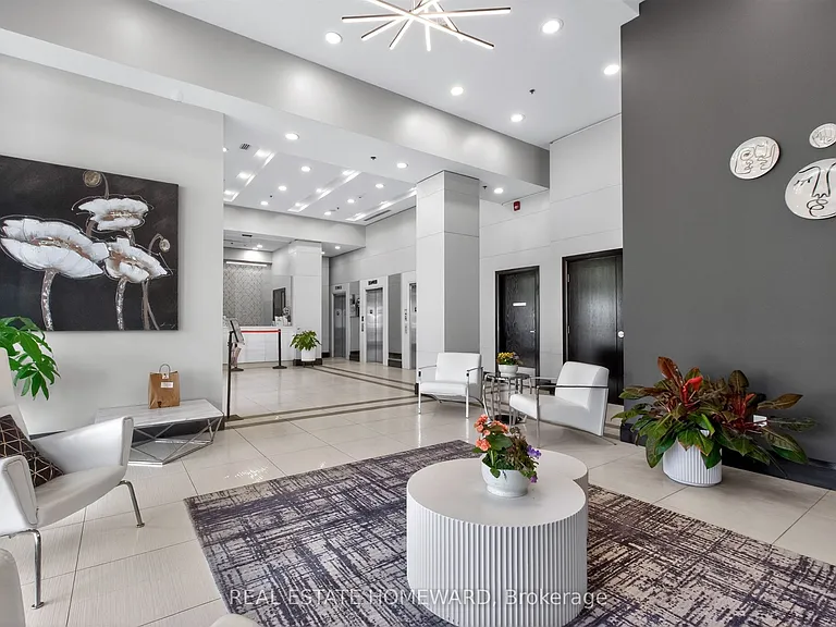 25 Lower Simcoe St #518 — Photo 35