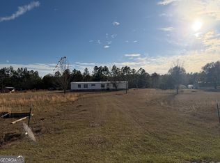 1180 Farm Rd, Saint George, GA 31562