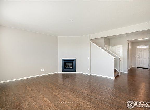 5th image of 160 Hidden Lake Dr