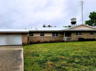 721 E 6th St, Weleetka, OK 74880