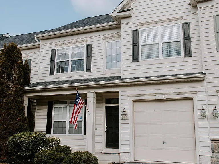 110 Quinton Oaks Cir — Photo 3