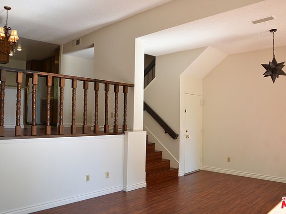 4th image of 4920 McConnell Ave
