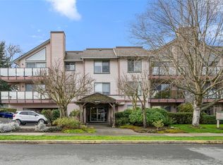 Harriet Ridge, Saanich, BC V8Z 3T2