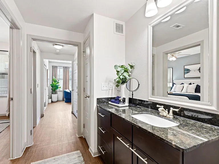 Creekside Townhomes — Photo 5