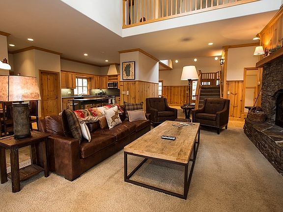 3rd image of 213 Vista Pines Way