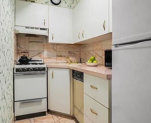 5th image of 230 3rd Ave #5H