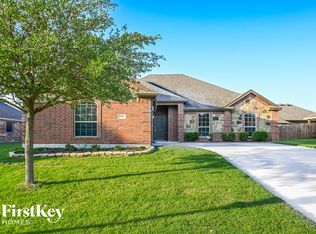 204 Troy Ln, Red Oak, TX 75154