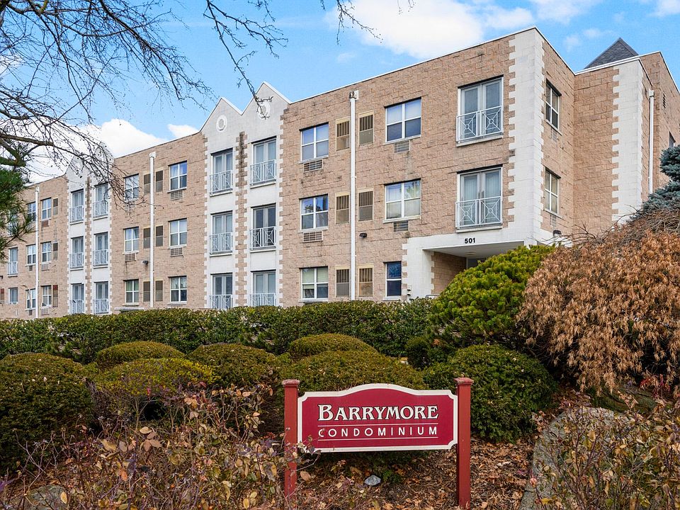 1st image of 501 N Barry Ave APT 3F