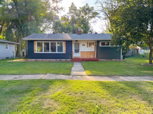411 5th St NE, Barnesville, MN 56514