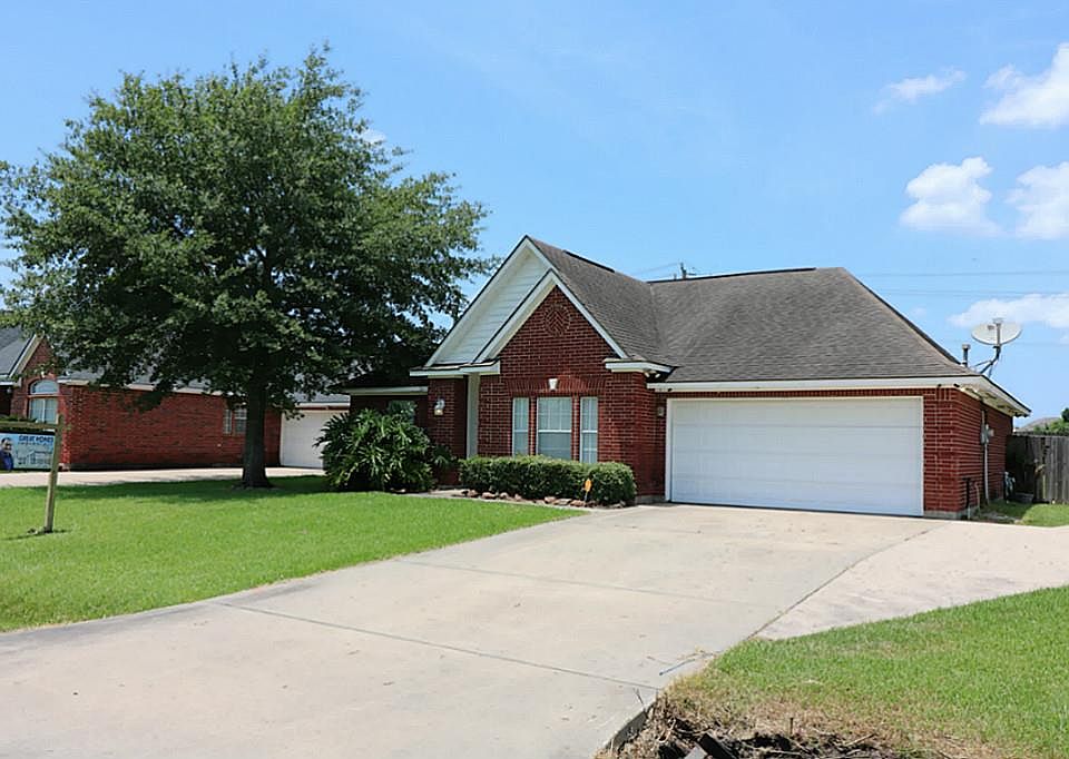1st image of 2611 Wisteria Way