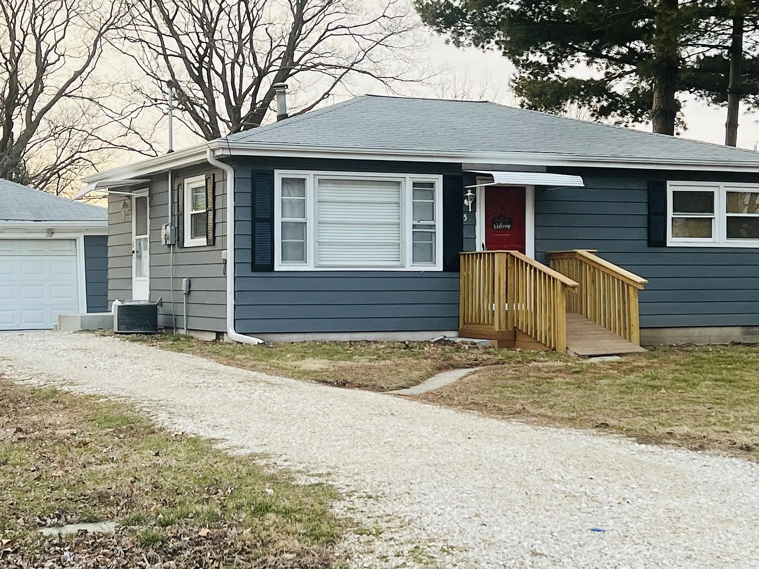 1055 Doolin Avenue - 1 — Photo 1