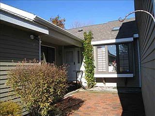 2nd image of 33 Collins Ter