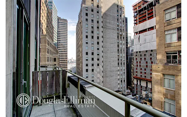 Sold by Douglas Elliman | media 19