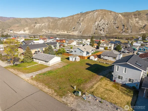 185 E Entiat Drive, Orondo, WA 98843