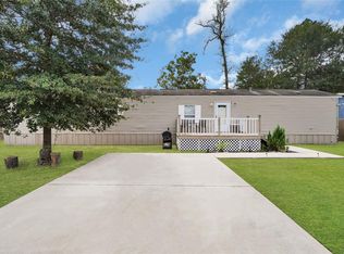 211 Crockett Trace Dr, Conroe, TX 77303