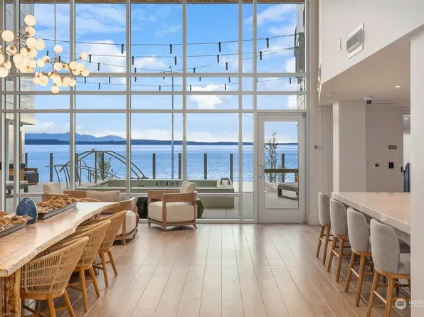 1250 Alki Avenue Southwest #3F, Seattle, WA 98116