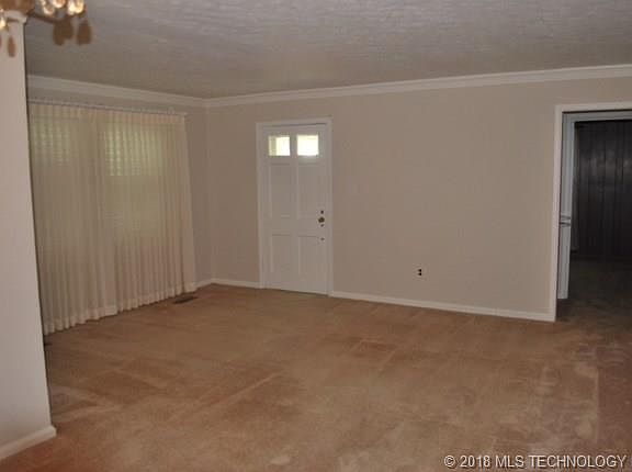 5th image of 217 E Falletti Ave