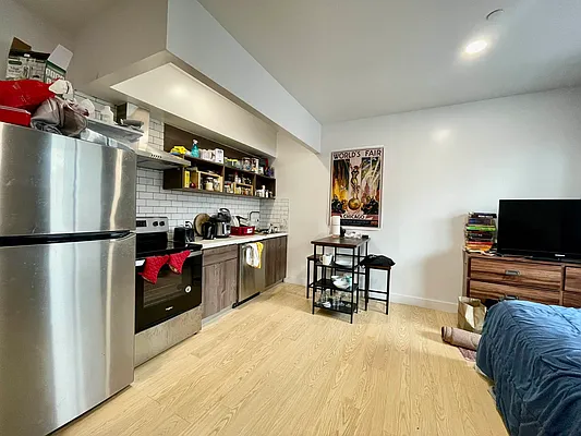 Rented by Oxford Property Group | media 9