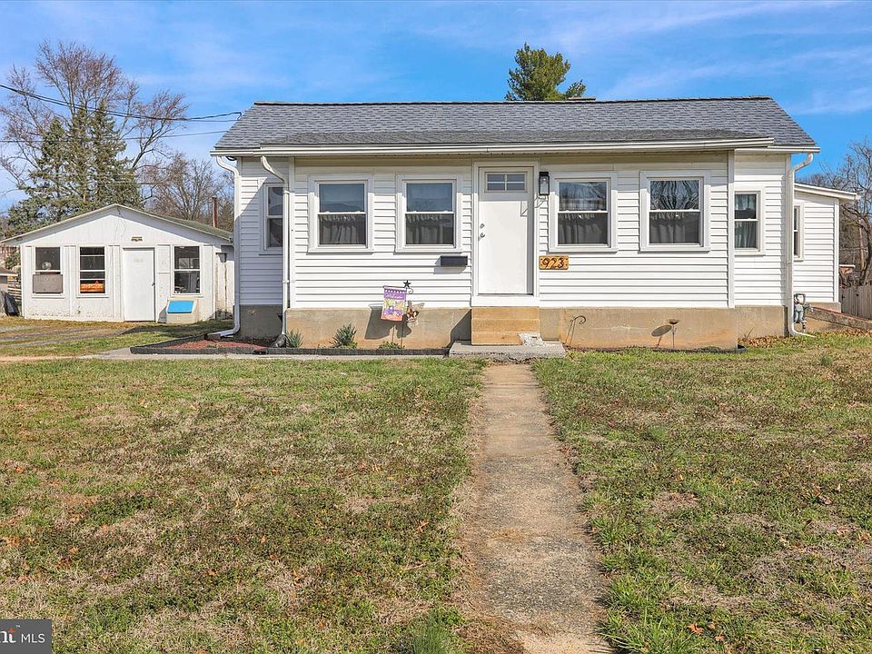1st image of 923 Mifflin St