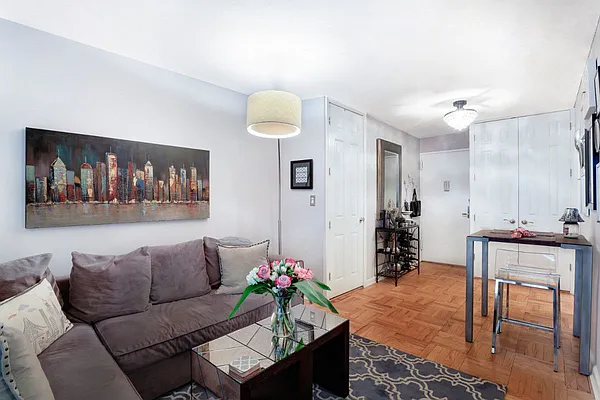 Rented by Level Group | media 12