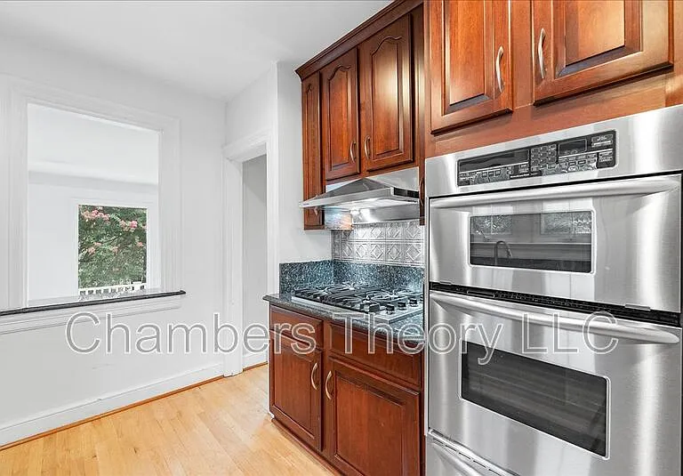 1105 20th St S — Photo 12