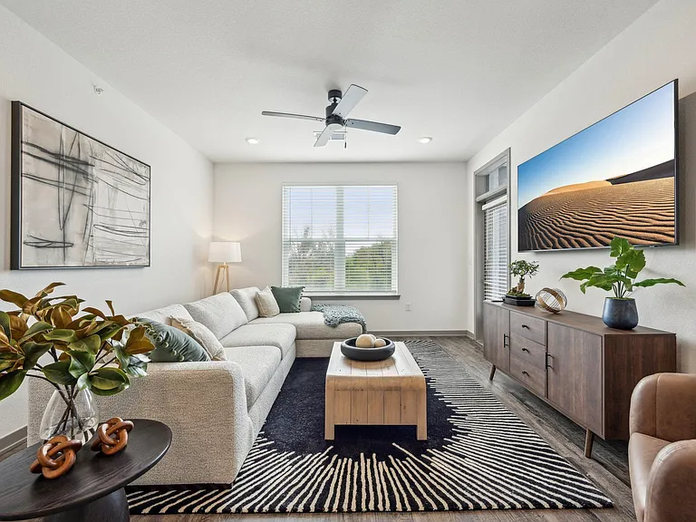 The Quarry Luxury Apartments — Photo 3