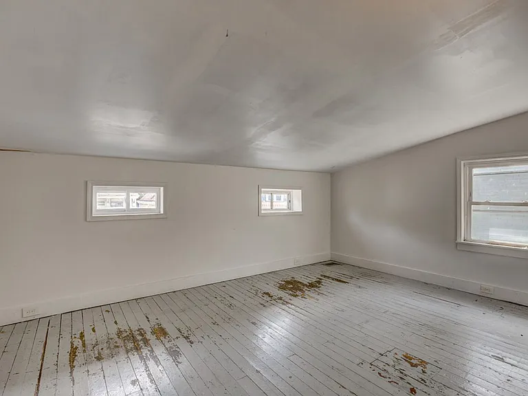 2235 Victor St #1B — Photo 18